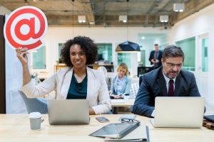 How to Check Competitors Email Marketing Campaigns + Examples?