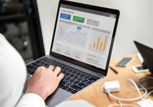 Google Ads Agency vs DIY: Which Is Better for Your Phoenix Business?